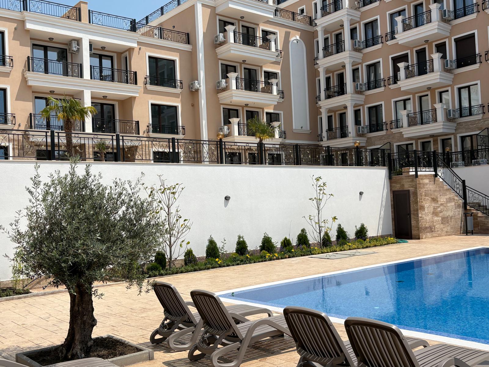 Poolhof und Resortanlage im Emperium